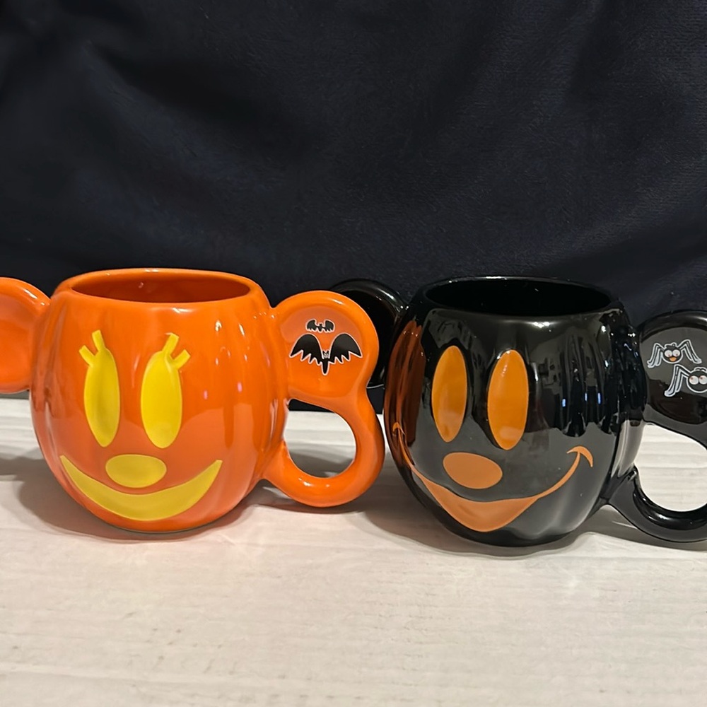 Walt Disney World Official brand, Mickey Mouse Pumpkin head coffee mugs.